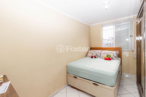 Image 19 - 827059