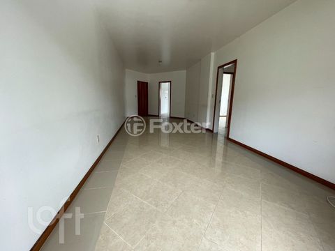 Image 3 - 827102