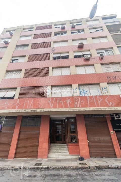 Image 10 - 827220