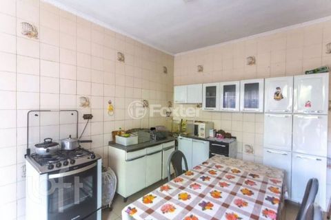 Image 3 - 827328