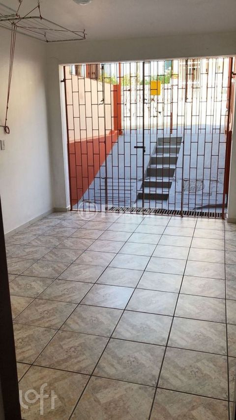 Image 7 - 827375