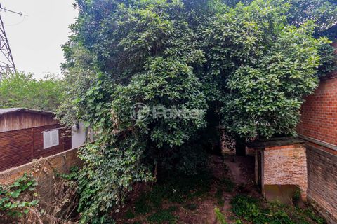 Image 18 - 827391