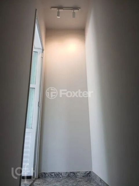 Image 3 - 827686