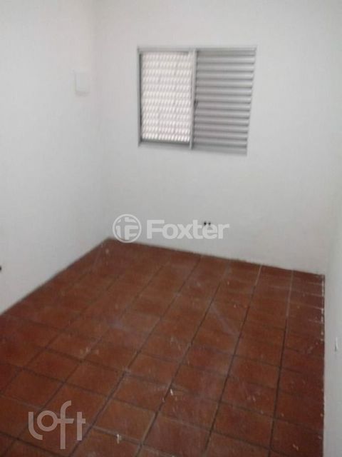 Image 8 - 828030
