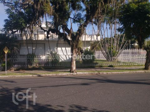 Image 1 - 828038