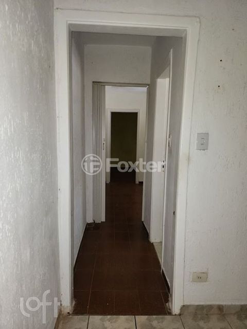 Image 5 - 828039