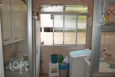 Image 4 - 828052