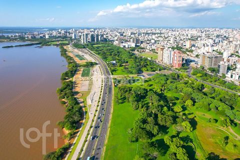 Image 17 - 828186