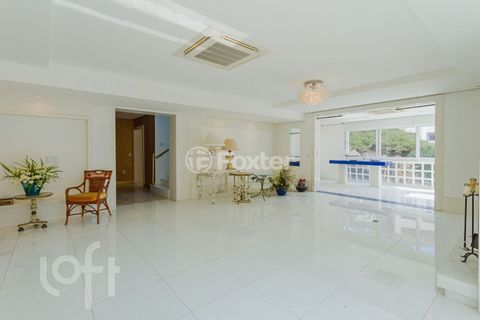 Image 5 - 828222