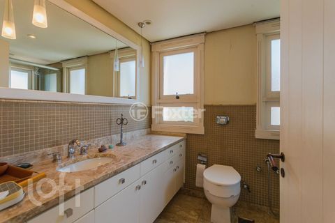 Image 9 - 828270