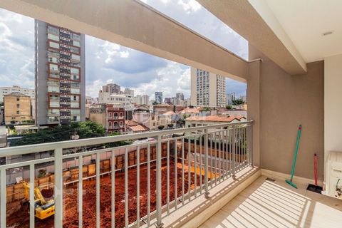 Image 8 - 828400