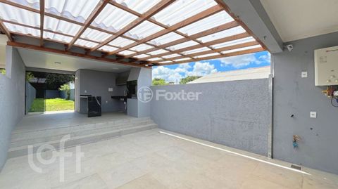 Image 7 - 828459