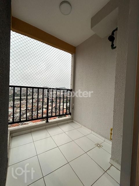 Image 6 - 828551