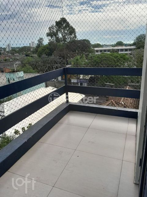 Image 5 - 828555