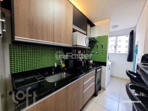 Image 7 - 828571