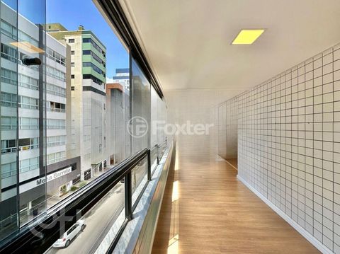 Image 1 - 828790