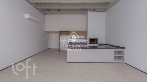 Image 1 - 828858