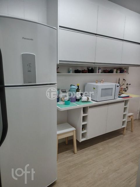 Image 3 - 828893