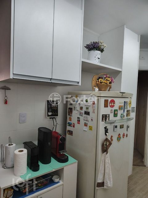 Image 5 - 828893