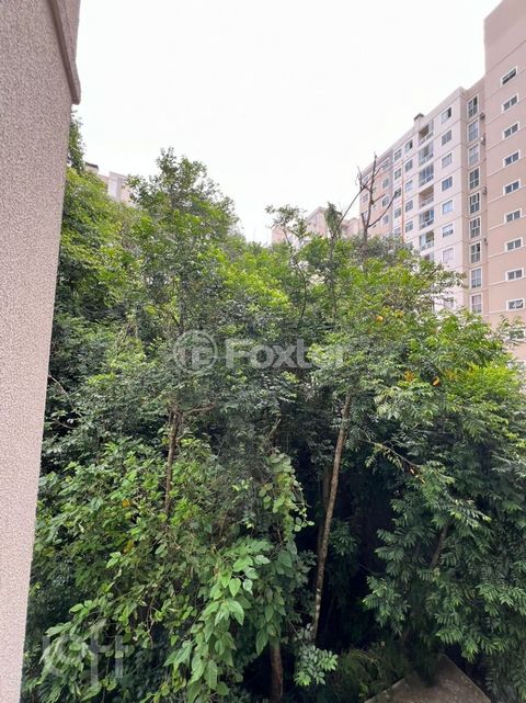 Image 7 - 828927