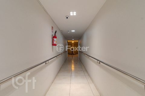 Image 3 - 829127