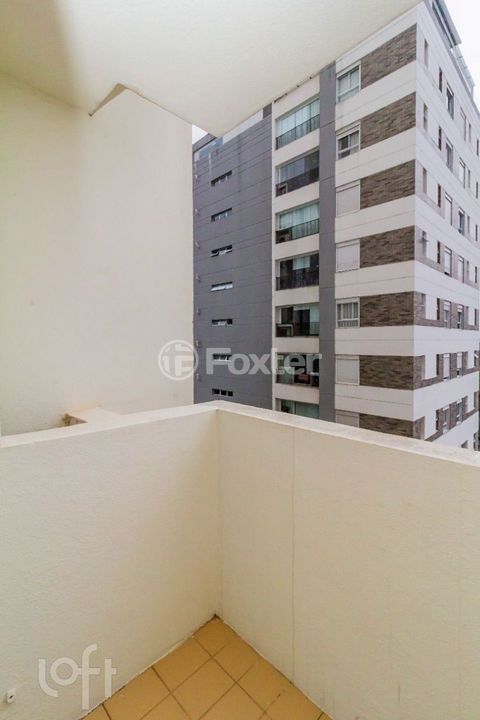 Image 9 - 829933