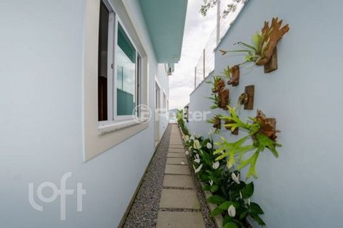 Image 3 - 830148