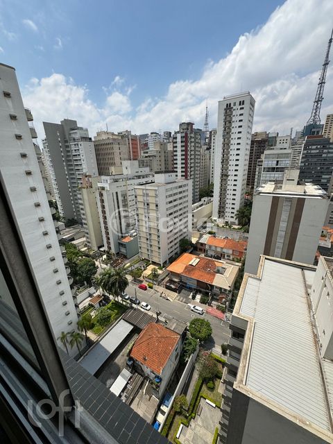 Image 4 - 830512