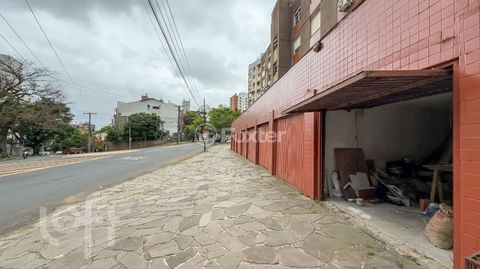Image 16 - 830630