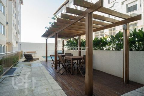 Image 19 - 830635