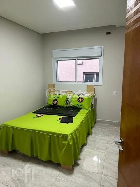 Image 3 - 830667