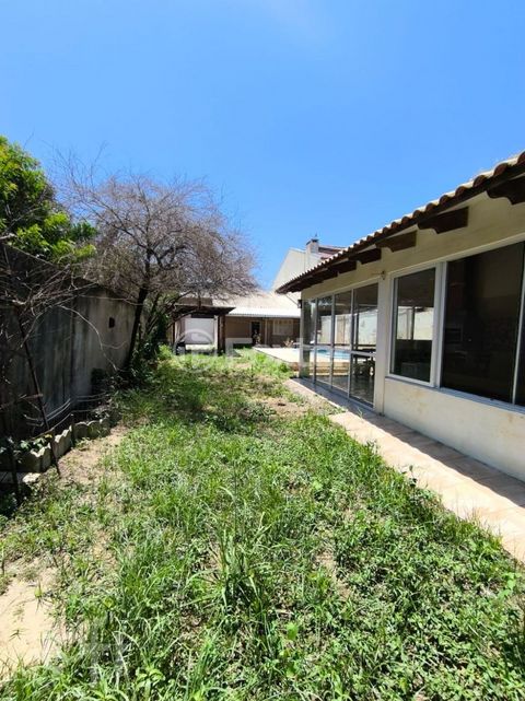 Image 11 - 830785