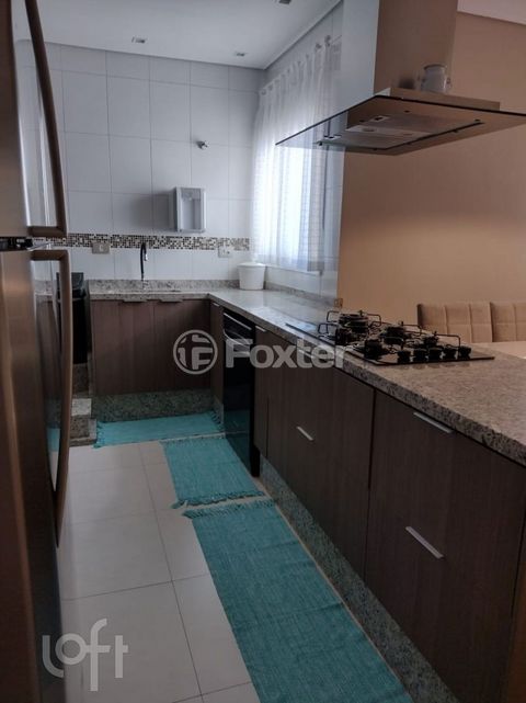 Image 7 - 830868