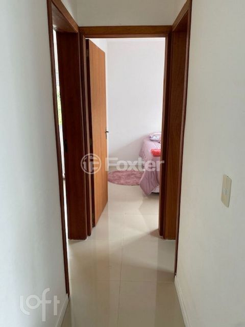 Image 8 - 830952