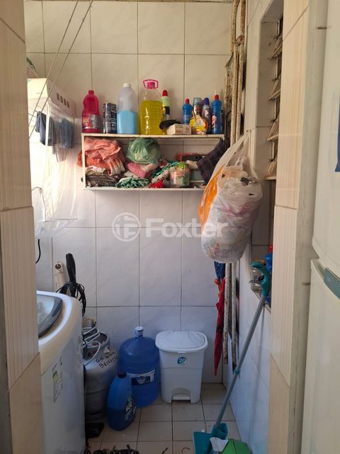 Image 10 - 830993