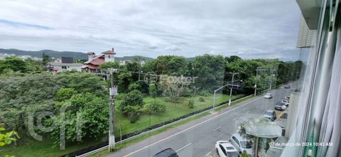 Image 8 - 831063