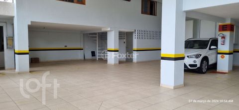 Image 19 - 831063