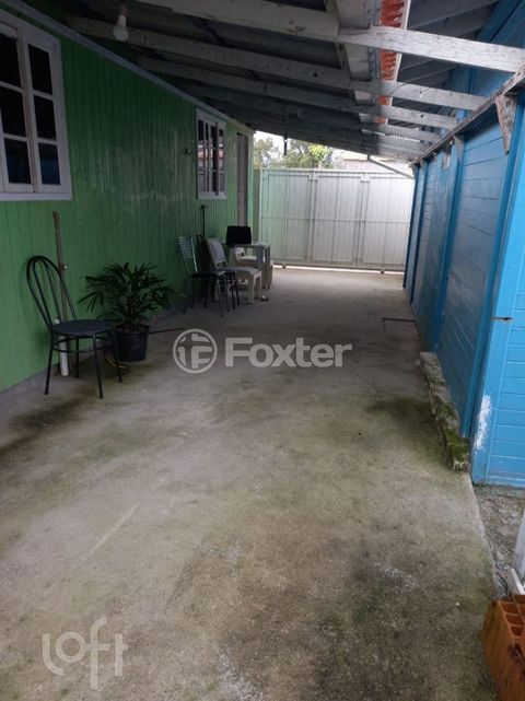 Image 8 - 831090