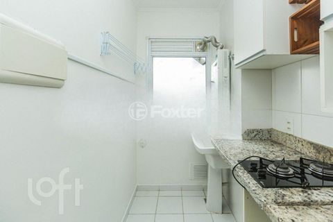 Image 7 - 831091