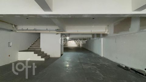 Image 8 - 831123
