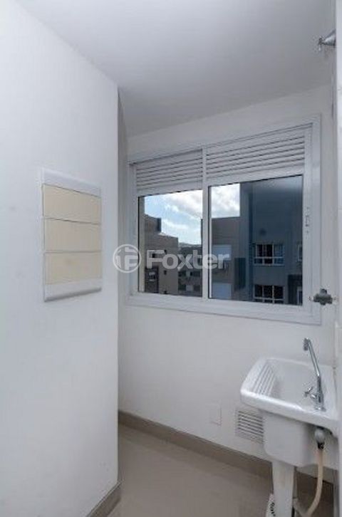 Image 9 - 831382