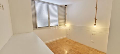 Image 19 - 831635