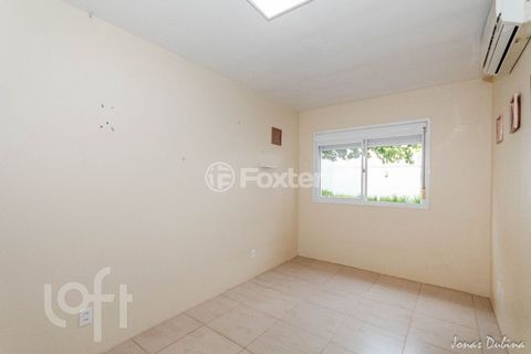 Image 9 - 831821