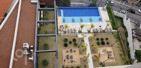 Image 9 - 831936