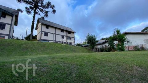 Image 15 - 831979