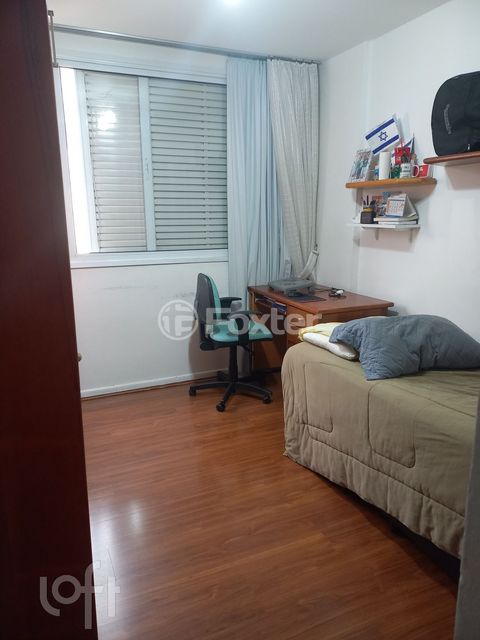 Image 7 - 832170