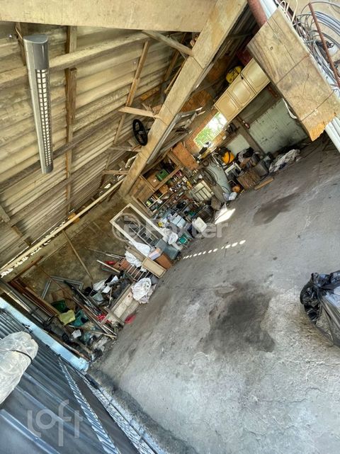 Image 3 - 832208