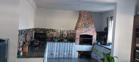 Image 4 - 832841
