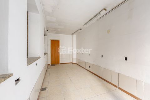 Image 4 - 832905