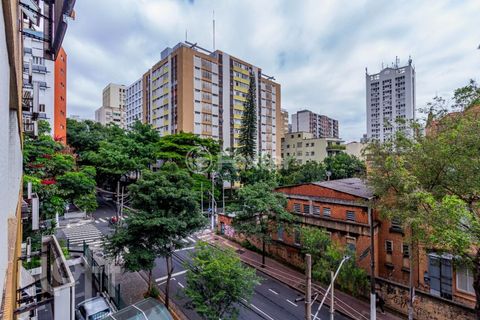Image 4 - 832918